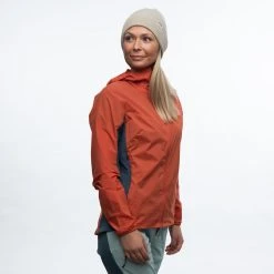 Bergans Of Norway Rabot Lt Windbreaker W Jacket Brick / Orion Blue -Bergans Of Norway shop 1122 21467 2