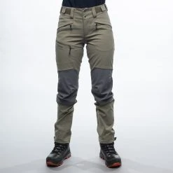 Bergans Of Norway Fjorda Trekking Hybrid W Pants Green Mud / Solid Dark Grey -Bergans Of Norway shop 1248 13118 1