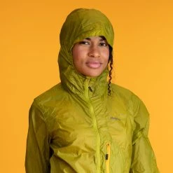 Bergans Of Norway Y LightLine Pure Windbreaker Jacket Women Golden Lime Green -Bergans Of Norway shop 1845 21627 2