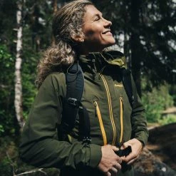 Bergans Of Norway Cecilie Mountain Softshell Jacket Dark Olive Green / Trail Green -Bergans Of Norway shop 2554 25281 2