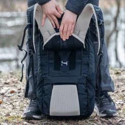 Bergans Of Norway Helium V5 W 55 Chalk Sand / Black / Dark Green Oasis -Bergans Of Norway shop 4581 14197 2