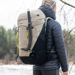 Bergans Of Norway Helium V5 W 55 Chalk Sand / Black / Dark Green Oasis -Bergans Of Norway shop 4581 14197 4