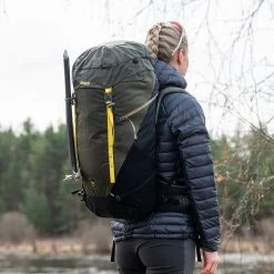 Bergans Of Norway Helium V5 40 Green Mud / Black / Pineapple -Bergans Of Norway shop 4582 14247 4