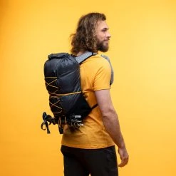 Bergans Of Norway Y LightLine Fastpack M/L 1-24 Dark Shadow Grey / Mango Yellow -Bergans Of Norway shop 4584 25287 2