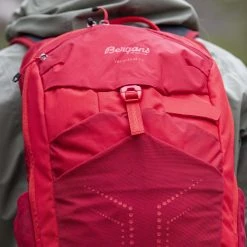 Bergans Of Norway Vengetind 22 Red / Fire Red -Bergans Of Norway shop 4833 12770 3