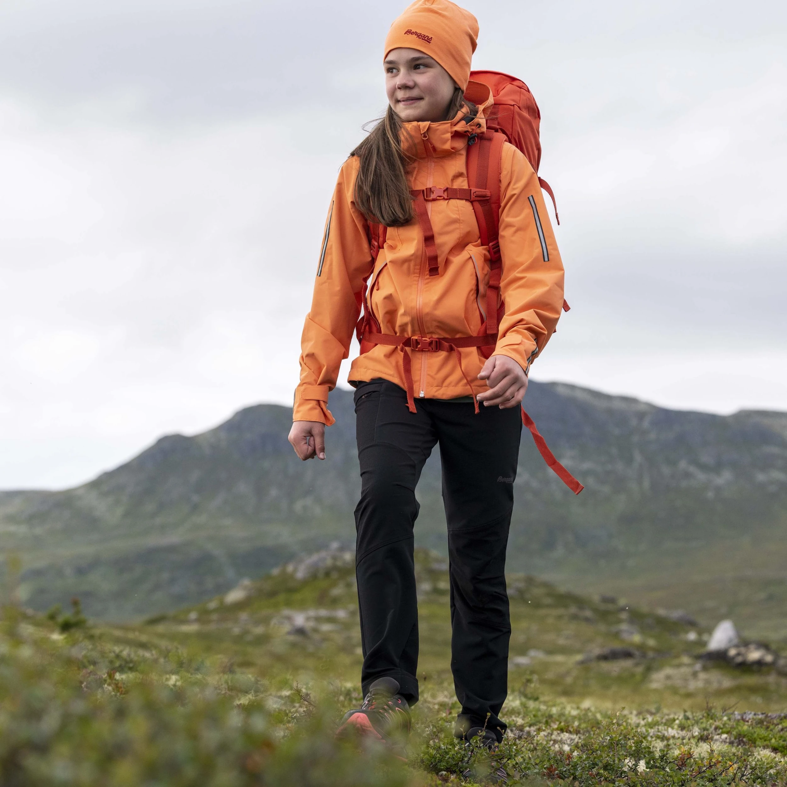 Bergans Of Norway Sjoa 2L Youth Girl Jacket Cantaloupe 3 Bergans Of Norway Sjoa 2L Youth Girl Jacket Cantaloupe - Bilde 2