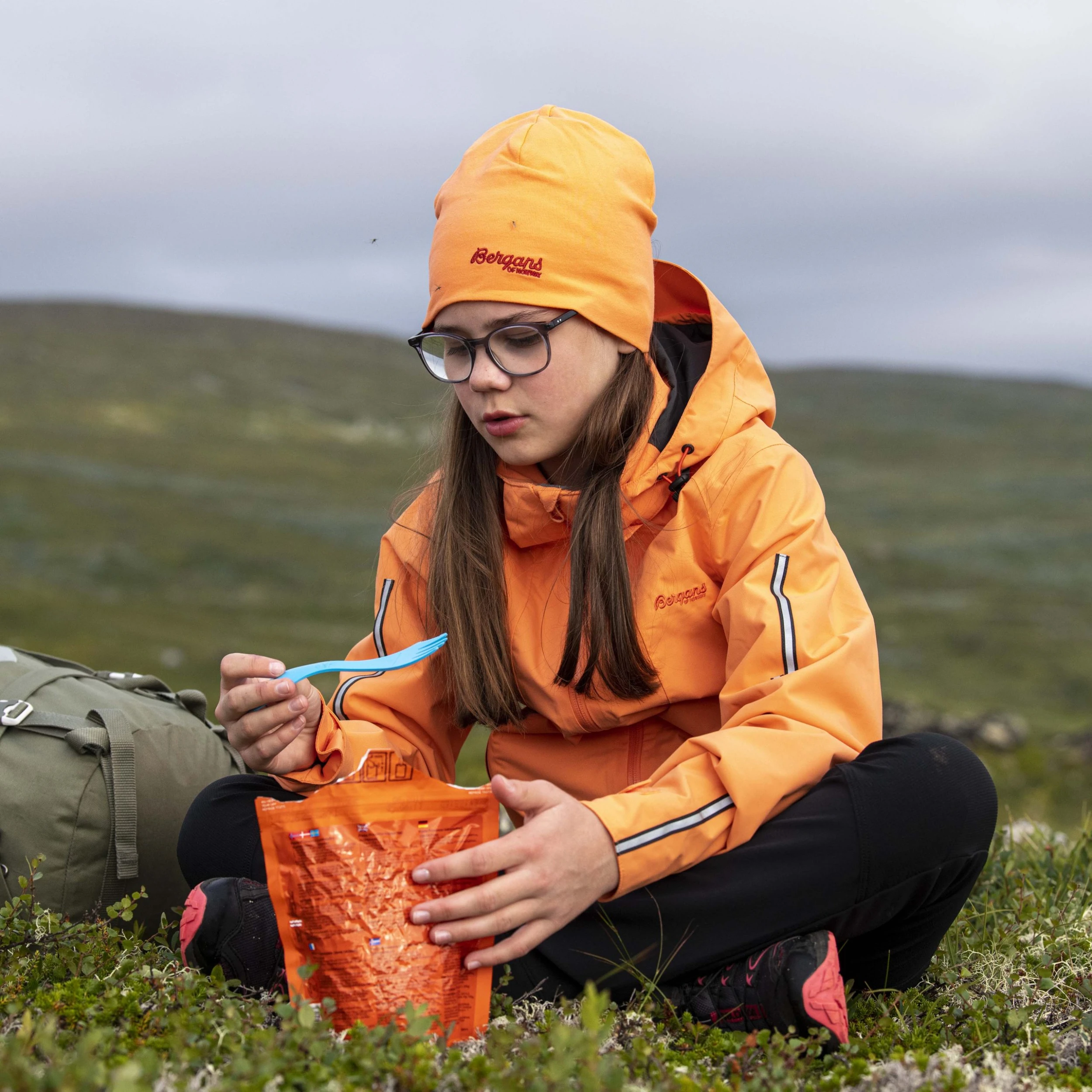 Bergans Of Norway Sjoa 2L Youth Girl Jacket Cantaloupe 5 Bergans Of Norway Sjoa 2L Youth Girl Jacket Cantaloupe - Bilde 4