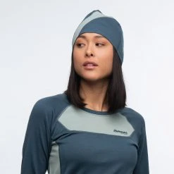 Bergans Of Norway Cecilie Light Wool Beanie Orion Blue / Misty Forest -Bergans Of Norway shop 8822 21477 4